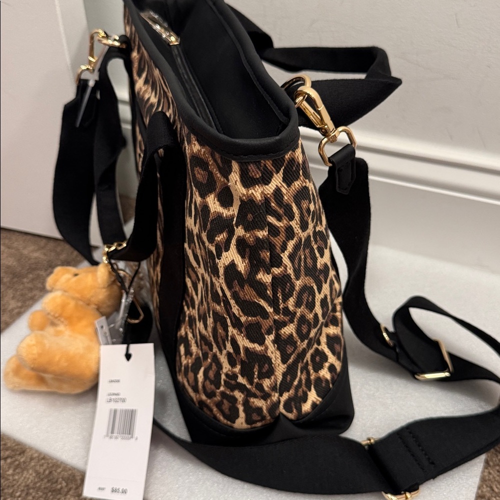 BETSEY JOHNSON Leopard Print Tote Bag with Heart Accent- NWT - Picture 3 of 8